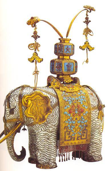 Слон, парный. Перегородчатая эмаль, 18 век. Дворцовый музей в Шэньяне, пров. Ляонин.